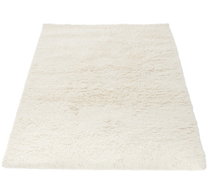 white-rug